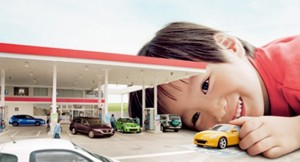 Child with Tomica