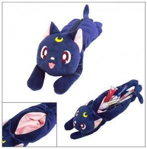 Pretty Guardian Sailor Moon Pen Pouch Shaped like Luna!