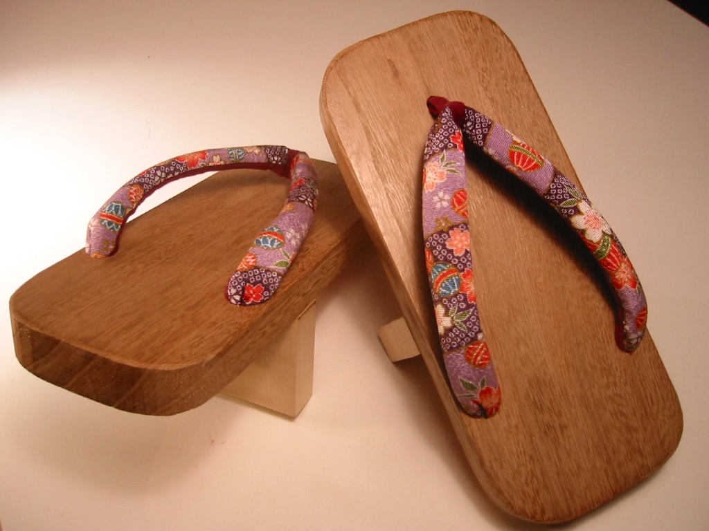 traditional japanese shoes