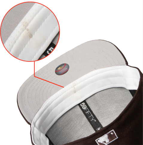 SNKRDUNK official quality guide for Japan streetwear and apparel, brand-new apparel: Caps: stains, wrinkles and pilling, outside standard (NG) official example